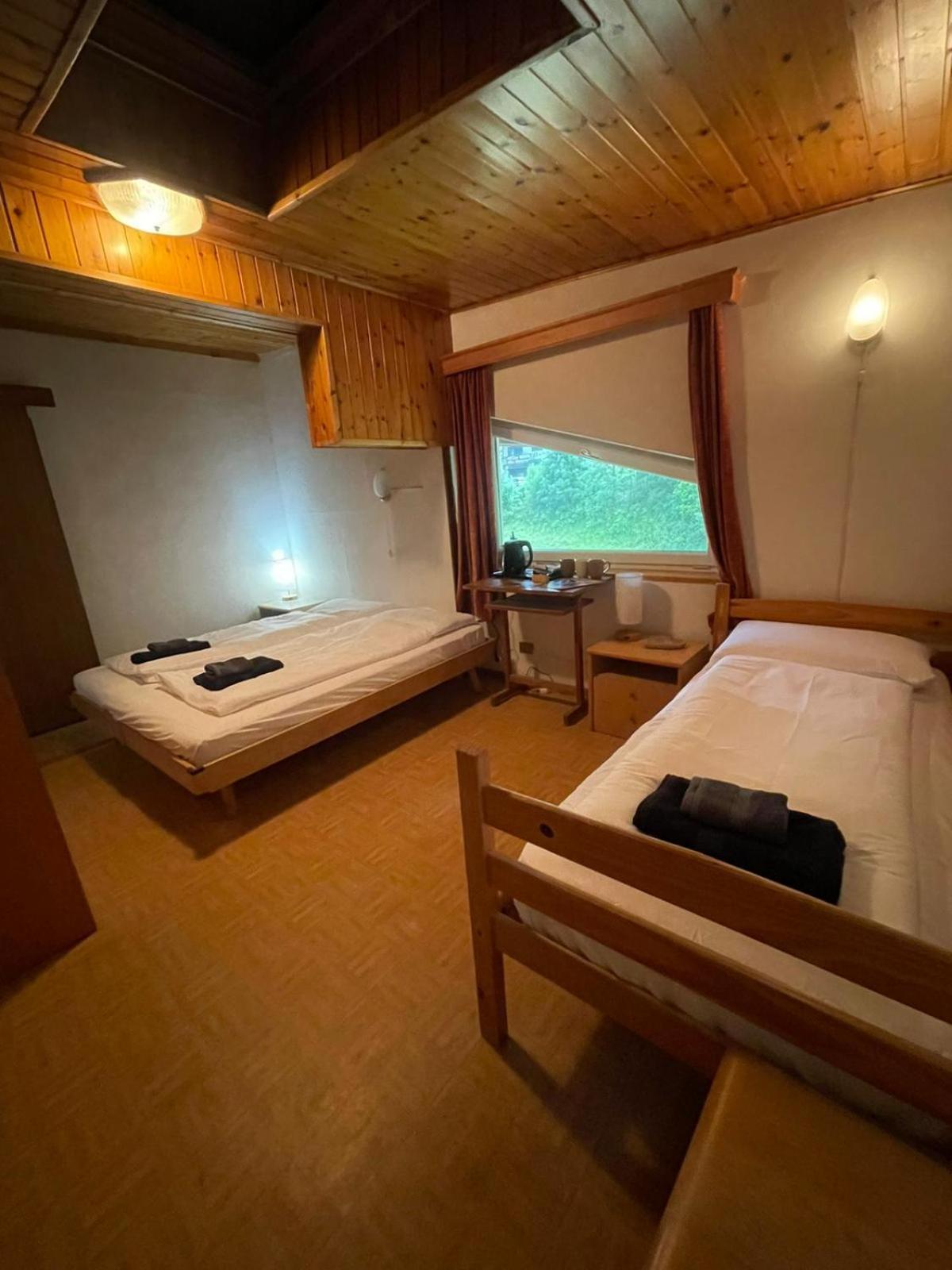 Picchio Rosso - Stanza Privata Con Bagno In Val Di Fassa Hotel Pera Exterior photo